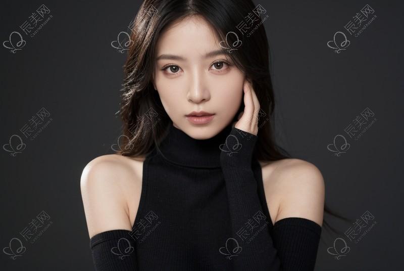 脂肪填充额头会显老吗？饱满度与面部比例的平衡技巧