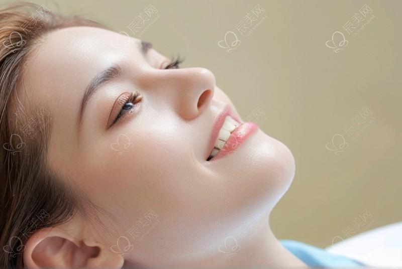 身体乳涂了还干燥？涂抹顺序有讲究​